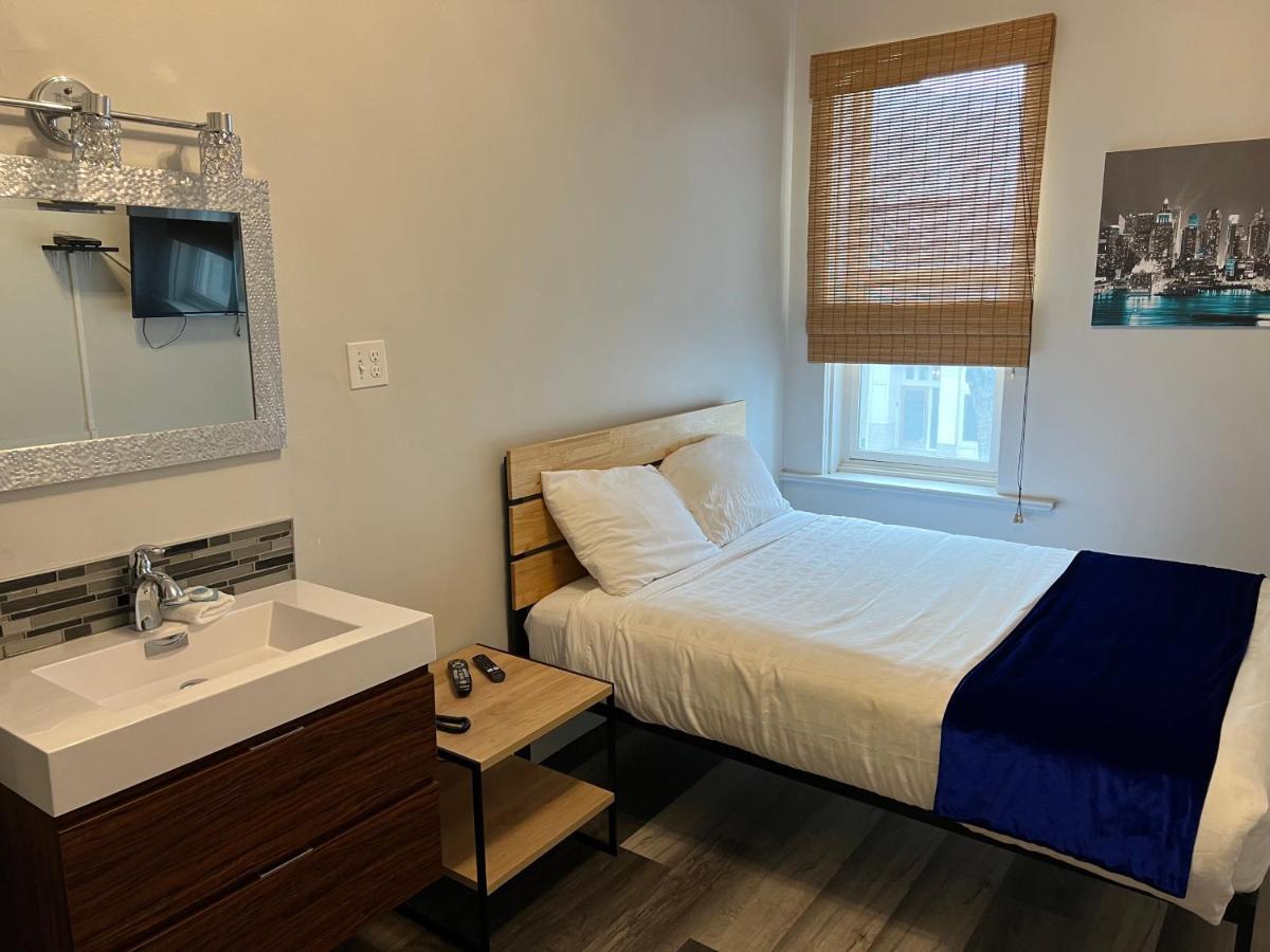 Commercial Hotel Edmonton Luaran gambar