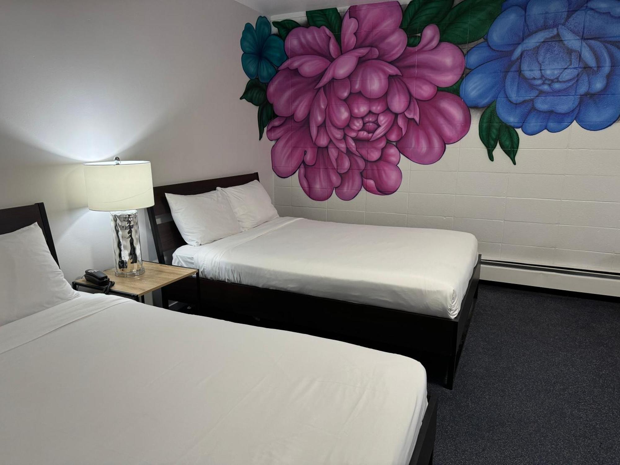 Commercial Hotel Edmonton Luaran gambar