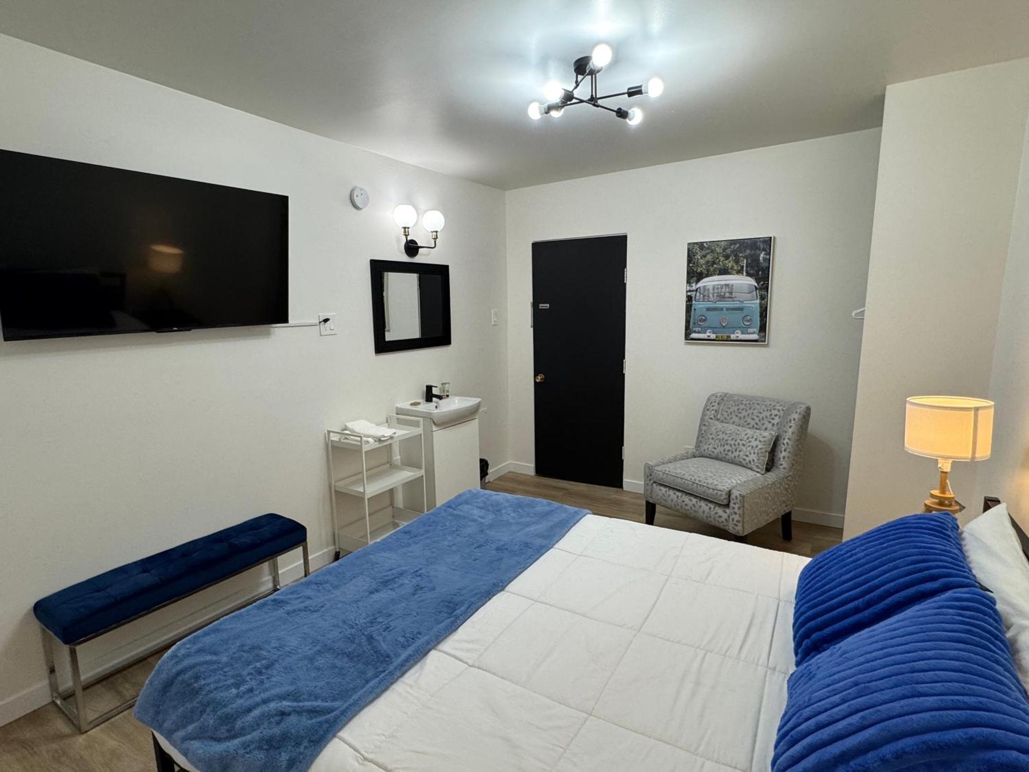 Commercial Hotel Edmonton Luaran gambar