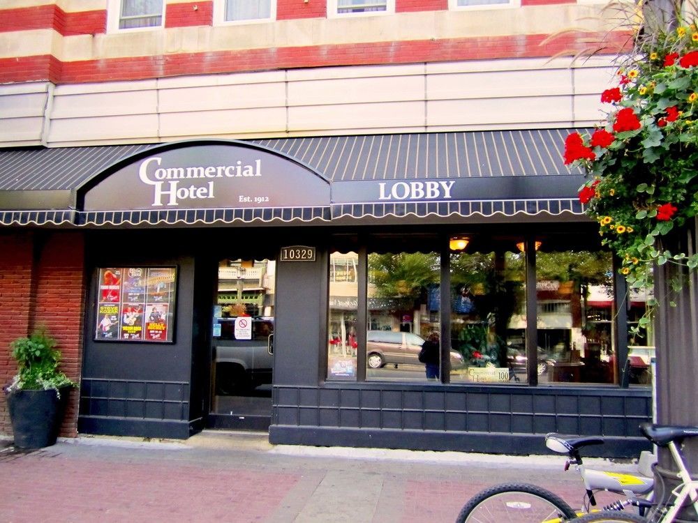 Commercial Hotel Edmonton Luaran gambar
