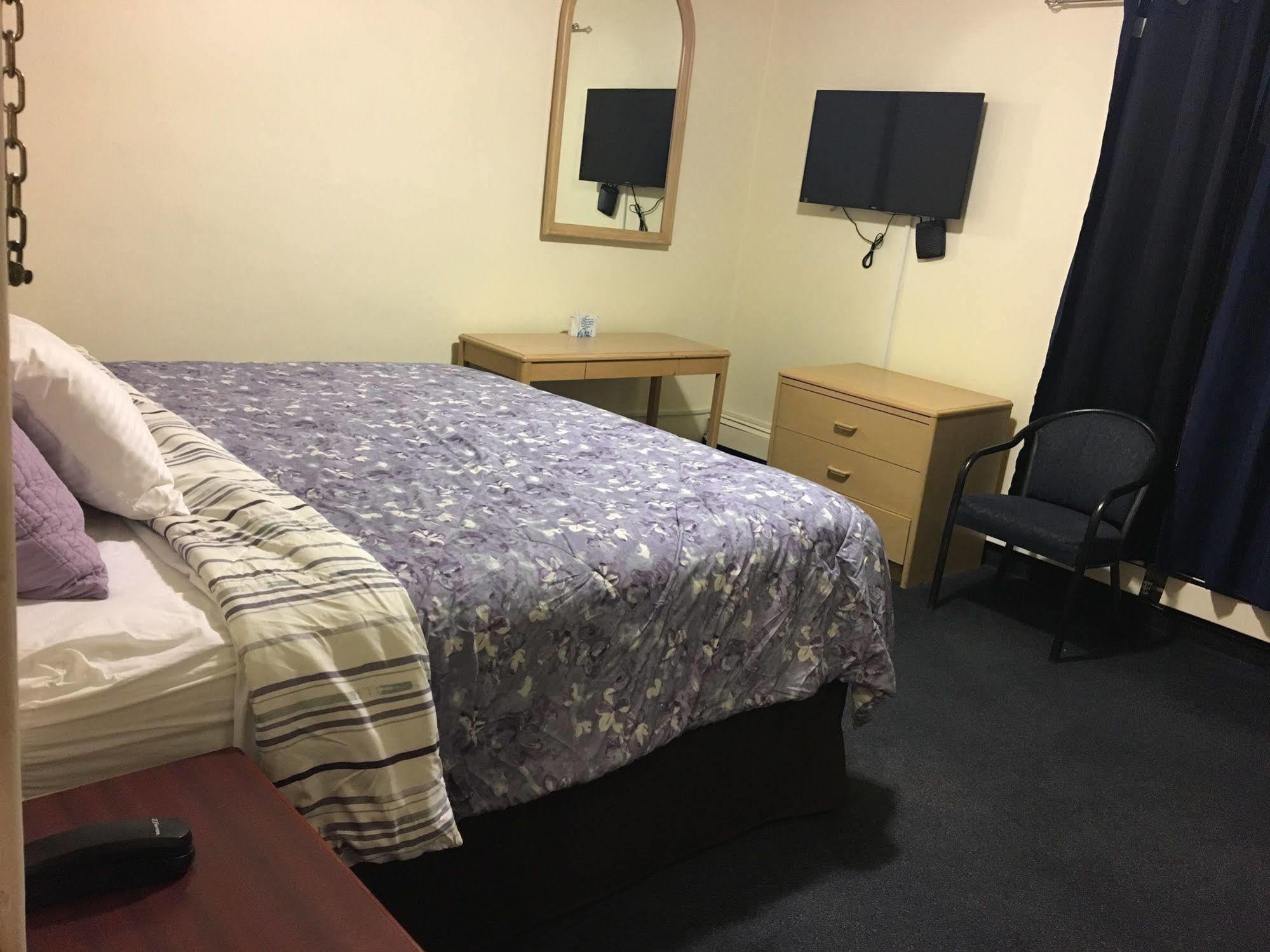 Commercial Hotel Edmonton Luaran gambar